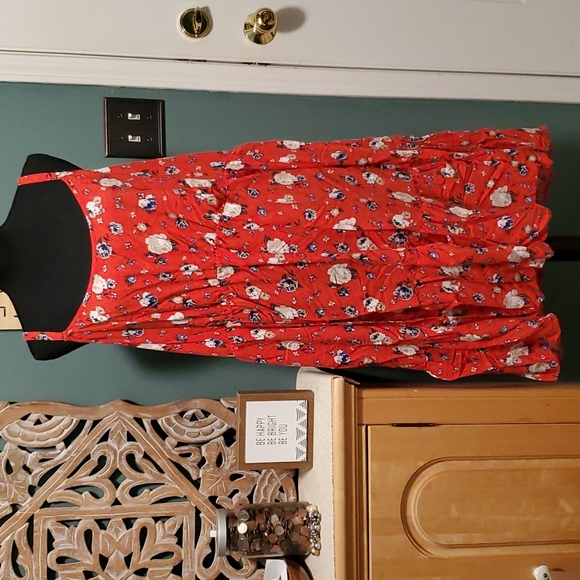 torrid Dresses & Skirts - Torrid sleeveless with strips rose dress Size 4
